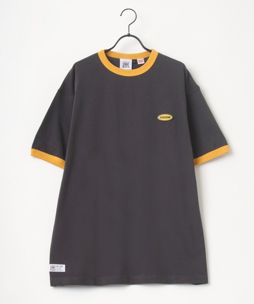 VISION STREET WEAR(ヴィジョンストリートウェア)の「VISION STREET WEAR/ヴィジョンストリートウェア ビッグシルエット ワンポイント ロゴ ワッペン リンガー Tシャツ(Tシャツ/カットソー・メンズ・チャコールグレー/オフホワイト/グリーン/マスタード・LL/M/L)」の6枚目の写真