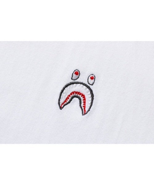 A BATHING APE(アベイシングエイプ)の「SHARK ONE POINT L/S TEE M(Tシャツ/カットソー・メンズ・ブラック/ホワイト/グレー/ブラウン/オリーブ/ピンク・LARGE/SMALL/MEDIUM/X-LARGE/XX-LARGE/XXX-LARGE)」の9枚目の写真