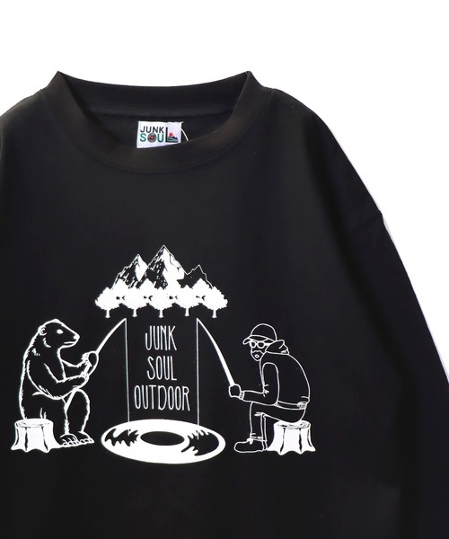 JUNKSOUL（ジャンクソウル）の「国内プリント オッサンとクマのレコード池での釣り対決ロンT(M4)（Tシャツ/カットソー・キッズ・ベージュ/オレンジ/ライトイエロー/ブラック/カーキ/杢グレー/ライトブルー/ホワイト・100cm/110cm/120cm/130cm/140cm/150cm/160cm）」の17枚目の写真