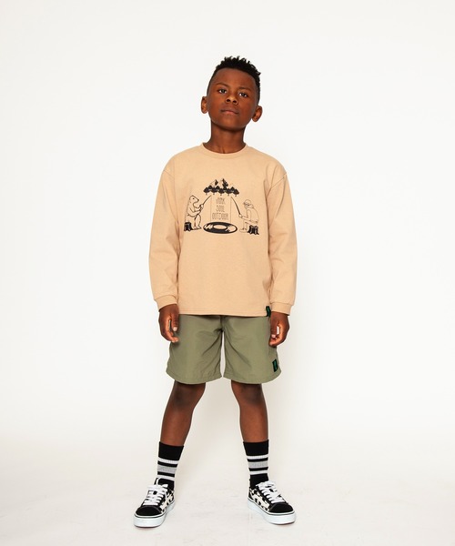 JUNKSOUL（ジャンクソウル）の「国内プリント オッサンとクマのレコード池での釣り対決ロンT(M4)（Tシャツ/カットソー・キッズ・ベージュ/オレンジ/ライトイエロー/ブラック/カーキ/杢グレー/ライトブルー/ホワイト・100cm/110cm/120cm/130cm/140cm/150cm/160cm）」の19枚目の写真