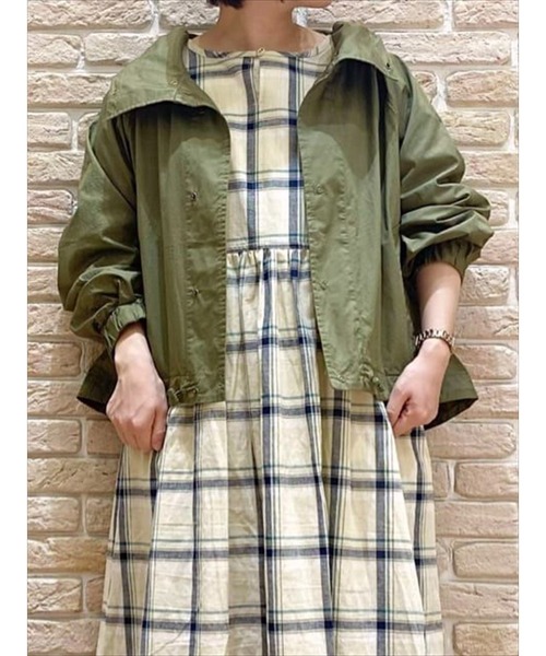 Samansa Mos2（サマンサ モスモス）の「マウンテンパーカー（マウンテンパーカー・レディース・オフホワイト/カーキ/イエロー/ベージュ・ﾌﾘ-）」の3枚目の写真