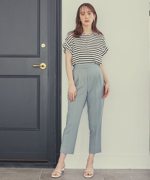 Feroux（フェルゥ）の「【吸水速乾・洗える】タックスリーブVネック Tシャツ（Tシャツ/カットソー・レディース・ホワイト系/ブラック系/ブラック系1/アイボリー系/イエロー系/ピンク系・F）」の17枚目の写真