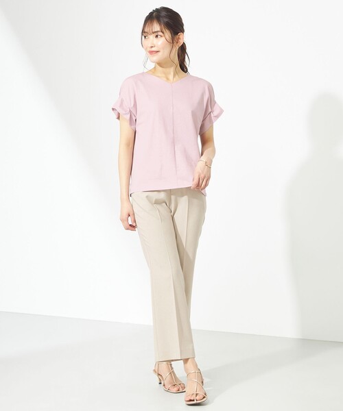 Feroux（フェルゥ）の「【吸水速乾・洗える】タックスリーブVネック Tシャツ（Tシャツ/カットソー・レディース・ホワイト系/ブラック系/ブラック系1/アイボリー系/イエロー系/ピンク系・F）」の21枚目の写真