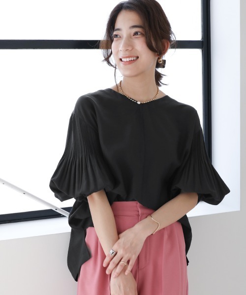 Bou Jeloud(ブージュルード)の「気流染め袖プリーツブラウス(シャツ/ブラウス・レディース・グリーン/ブラック/オフホワイト・FREE)」の8枚目の写真