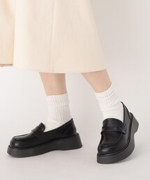 厚底ボリュームローファー