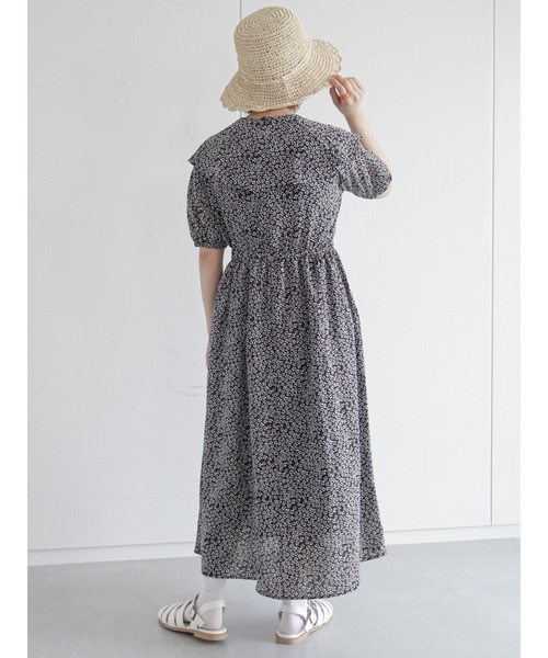 ehka sopo(エヘカソポ)の「付け衿花柄ワンピース(ワンピース・レディース・サックスブルー/オフホワイト/ブラック・フリ-)」の12枚目の写真