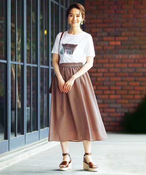 ENNEA（エンネア）の「【手洗いできる♪】シアーギンガムチェック・フレアースカート（スカート・レディース・ベージュ/オレンジ・38）」の12枚目の写真