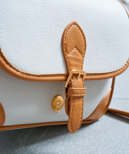 MAISON BREEZE(メゾンブリーズ)の「【MAISON BREEZE】レトロスクエアショルダーバッグ KNF(ショルダーバッグ・レディース・ブラック/アイボリー/グリーン・FREE)」の15枚目の写真