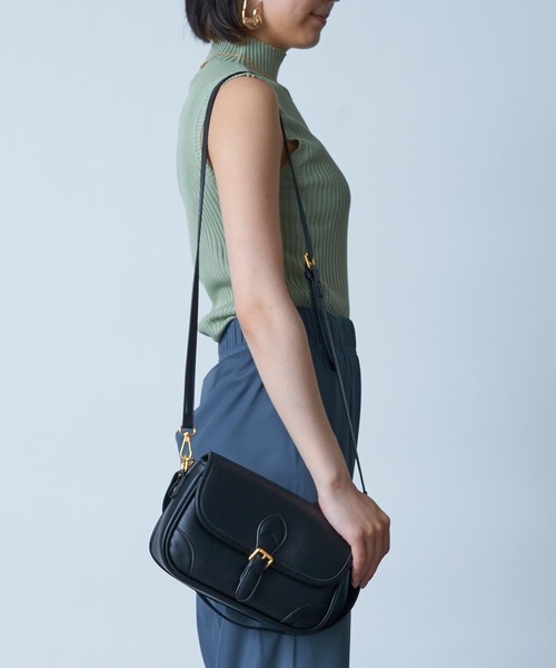 MAISON BREEZE(メゾンブリーズ)の「【MAISON BREEZE】レトロスクエアショルダーバッグ KNF(ショルダーバッグ・レディース・ブラック/アイボリー/グリーン・FREE)」の5枚目の写真