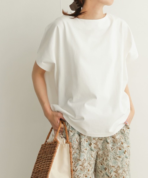 URBAN RESEARCH DOORS（アーバンリサーチドアーズ）の「ドライコットンボートネックプルオーバー（Tシャツ/カットソー・レディース・ベージュ/ネイビー/オフホワイト・MEDIUM）」の9枚目の写真