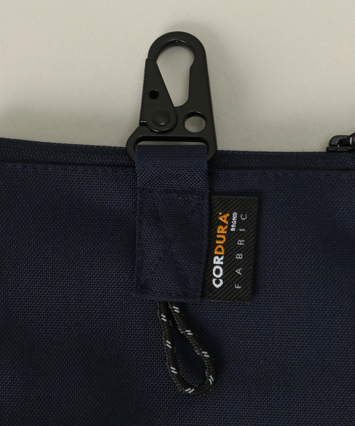 WEEKEND(ER)（ウィークエンダー）の「【WEEKEND(ER)&co./ウィークエンダー】CONNECT SMARTPHONE SACK（クラッチバッグ・メンズ・カーキ/ベージュ/ネイビー/ブラック・FREE）」の5枚目の写真