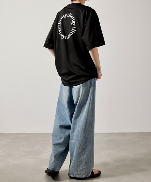 iisy(イージー)の「LUV×iisyコラボプリントTシャツ(Tシャツ/カットソー・メンズ・ホワイト/ブラック・S/M/L)」の5枚目の写真