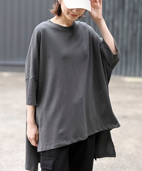 rps（アールピーエス）の「ＢＩＧシルエットＴシャツ（Tシャツ/カットソー・レディース・ブラック/ブルー/アイボリー/モカ/チャコールグレー/カーキ・M/フリー）」の4枚目の写真