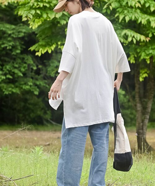 rps（アールピーエス）の「ＢＩＧシルエットＴシャツ（Tシャツ/カットソー・レディース・ブラック/ブルー/アイボリー/モカ/チャコールグレー/カーキ・M/フリー）」の11枚目の写真