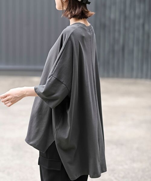 rps（アールピーエス）の「ＢＩＧシルエットＴシャツ（Tシャツ/カットソー・レディース・ブラック/ブルー/アイボリー/モカ/チャコールグレー/カーキ・M/フリー）」の21枚目の写真