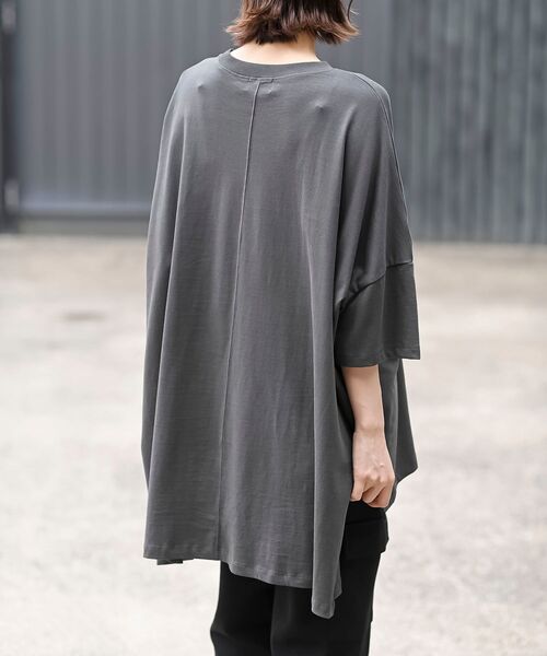 rps（アールピーエス）の「ＢＩＧシルエットＴシャツ（Tシャツ/カットソー・レディース・ブラック/ブルー/アイボリー/モカ/チャコールグレー/カーキ・M/フリー）」の22枚目の写真