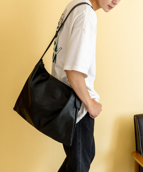 DEVICE+（デバイスプラス）の「DEVICE+  フェイクレザーベルト ショルダーバッグ（ショルダーバッグ・メンズ・ブラック・FREE）」の15枚目の写真