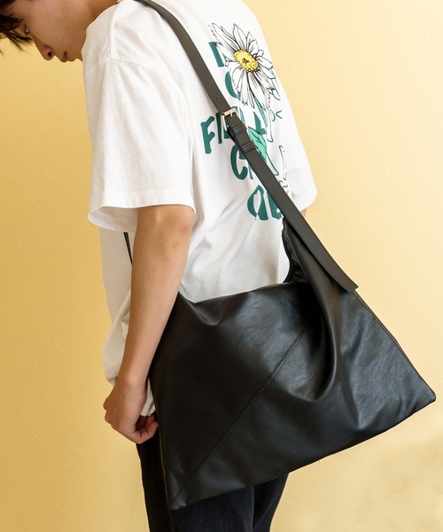 DEVICE+（デバイスプラス）の「DEVICE+  フェイクレザーベルト ショルダーバッグ（ショルダーバッグ・メンズ・ブラック・FREE）」の13枚目の写真