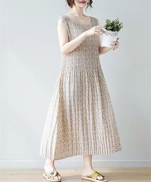 ノースリーブ小花柄総プリーツワンピース