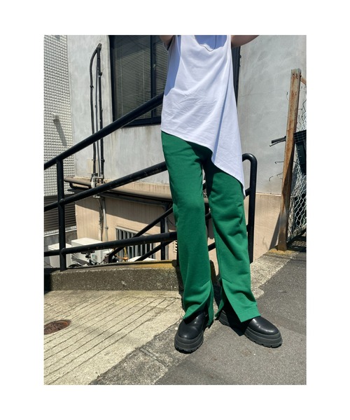 BLACK BY MOUSSY（ブラックバイマウジー）の「【WEB限定】slit sweat pants（スリットスウェットパンツ）（スウェットパンツ・レディース・ベージュ/パープル/グリーン/ライトブラック・FREE）」の10枚目の写真