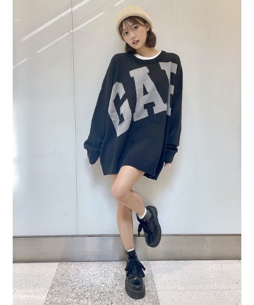 GAP（ギャップ）の「オーバーサイズ GAPロゴ セーター (ユニセックス)（ニット/セーター・メンズ・ブラック/ブラウン/ブルー・L/XS/S/M/XL/XXS）」の13枚目の写真