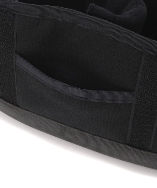 CHUMS(チャムス)の「【CHUMS/チャムス】 Small Camera Shoulder Sweat Nylon(ショルダーバッグ・レディース・ネイビー/イエロー/その他1/ブラック/グレー/その他2/その他3・FREE)」の13枚目の写真