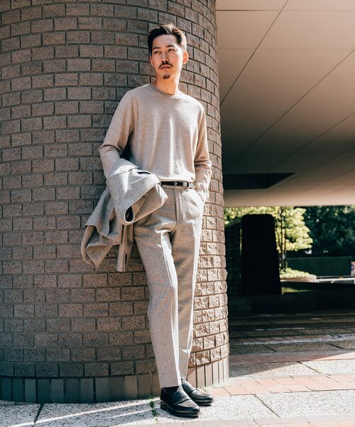 EDIFICE（エディフィス）の「16ゲージ クルーネック ニット（ニット/セーター・メンズ・ホワイト/チャコールグレー/ブラック/ベージュ/ネイビー/レッド/ブルー/グリーン・SMALL/MEDIUM/LARGE/X-LARGE）」の10枚目の写真