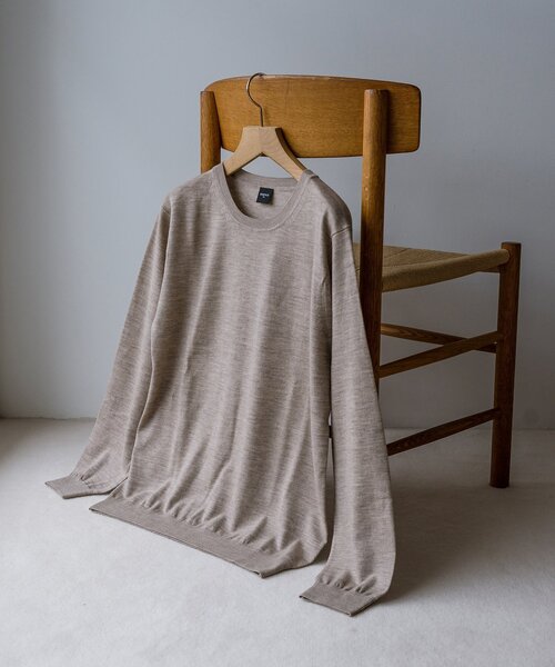 EDIFICE（エディフィス）の「16ゲージ クルーネック ニット（ニット/セーター・メンズ・ホワイト/チャコールグレー/ブラック/ベージュ/ネイビー/レッド/ブルー/グリーン・SMALL/MEDIUM/LARGE/X-LARGE）」の18枚目の写真