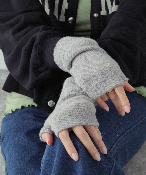 TWEED MILL(ツイードミル)の「【TWEEDMILL/ツイードミル】FINGERLESS MITTS:手袋(手袋・レディース・ブラック/ライトグレー/ベージュ/ブルー/オレンジ・FREE)」の2枚目の写真