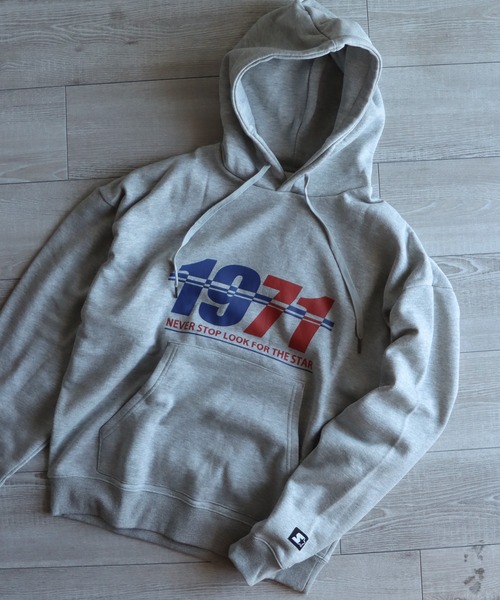 STARTER（スターター）の「STARTER/スターター　カラーグラフィック裏起毛スウェットプルオーバーパーカー（パーカー・レディース・ホワイト/ブラック/グレー/グレー系その他/オートミール/ホワイト系その他/ブラック系その他/ホワイト系その他2/アイボリー系・M/L）」の6枚目の写真