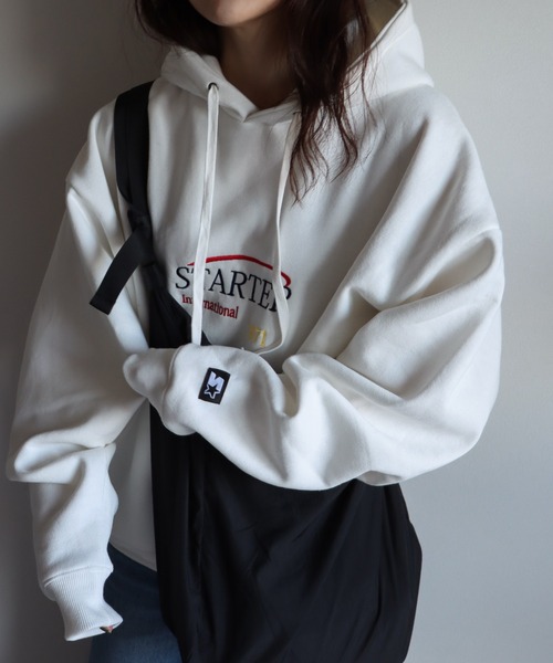 STARTER（スターター）の「STARTER/スターター　カラーグラフィック裏起毛スウェットプルオーバーパーカー（パーカー・レディース・ホワイト/ブラック/グレー/グレー系その他/オートミール/ホワイト系その他/ブラック系その他/ホワイト系その他2/アイボリー系・M/L）」の3枚目の写真