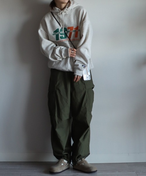 STARTER（スターター）の「STARTER/スターター　カラーグラフィック裏起毛スウェットプルオーバーパーカー（パーカー・レディース・ホワイト/ブラック/グレー/グレー系その他/オートミール/ホワイト系その他/ブラック系その他/ホワイト系その他2/アイボリー系・M/L）」の17枚目の写真