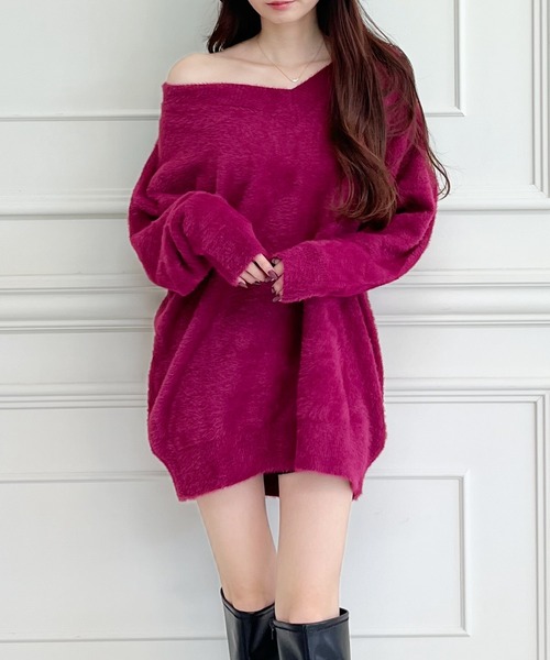 MIIA（ミーア）の「Vネックオーバーニット（ニット/セーター・レディース・ピンク/ベージュ/パープル/ブラック・FREE）」の3枚目の写真