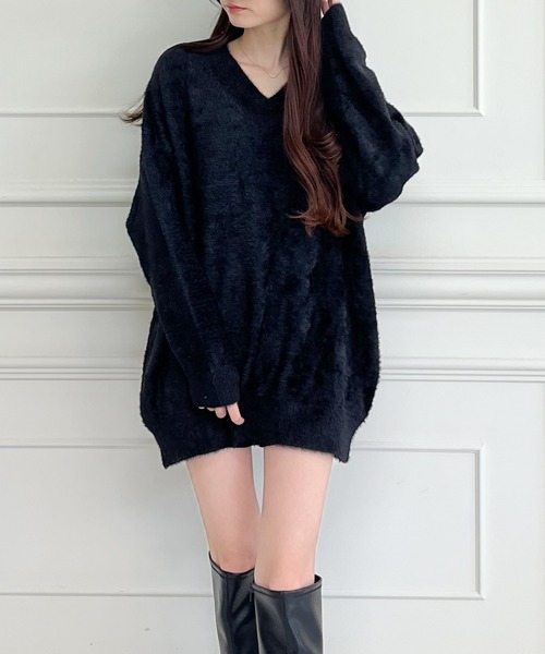 MIIA（ミーア）の「Vネックオーバーニット（ニット/セーター・レディース・ピンク/ベージュ/パープル/ブラック・FREE）」の22枚目の写真