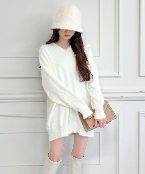 MIIA（ミーア）の「Vネックオーバーニット（ニット/セーター・レディース・ピンク/ベージュ/パープル/ブラック・FREE）」の7枚目の写真