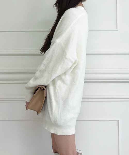 MIIA（ミーア）の「Vネックオーバーニット（ニット/セーター・レディース・ピンク/ベージュ/パープル/ブラック・FREE）」の10枚目の写真