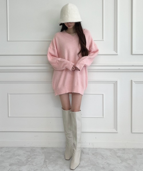 MIIA（ミーア）の「Vネックオーバーニット（ニット/セーター・レディース・ピンク/ベージュ/パープル/ブラック・FREE）」の14枚目の写真