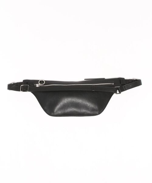 A.P.C.（アーペーセー）の「Banane Ninon 2.0 Medium  23PE JPS（ボディバッグ/ウエストポーチ・メンズ・ブラック・ONESIZE）」の2枚目の写真