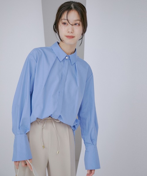 袖スリットパール釦付きロングカフスシャツ