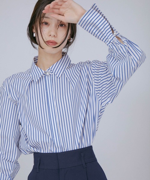 袖スリットパール釦付きロングカフスシャツ