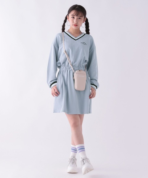repipi armario(レピピ アルマリオ)の「チルデンネックワンピース(ワンピース・キッズ・グレー/ブルー/ブラック・SMALL/MEDIUM/LARGE)」の3枚目の写真