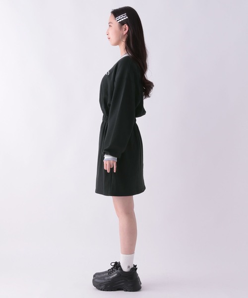repipi armario(レピピ アルマリオ)の「チルデンネックワンピース(ワンピース・キッズ・グレー/ブルー/ブラック・SMALL/MEDIUM/LARGE)」の11枚目の写真