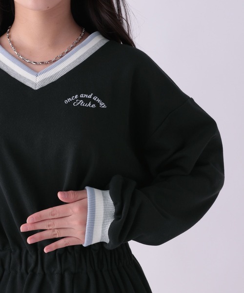 repipi armario(レピピ アルマリオ)の「チルデンネックワンピース(ワンピース・キッズ・グレー/ブルー/ブラック・SMALL/MEDIUM/LARGE)」の14枚目の写真