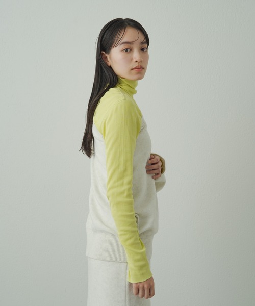 earthy(アーシー)の「earthy_ワンショルニット(ニット/セーター・レディース・オフホワイト/グレー・FREE)」の11枚目の写真