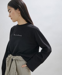 ロゴ刺繍入りフレアスリーブクロップドスウェット