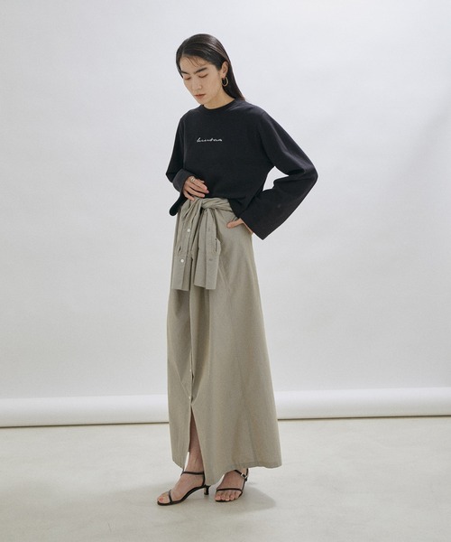 SALON adam et rope'(サロン アダム エ ロペ)の「ロゴ刺繍入りフレアスリーブクロップドスウェット(スウェット・レディース・ホワイト/ブラック・FREE)」の11枚目の写真