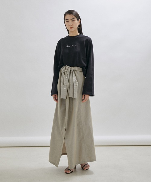 SALON adam et rope'(サロン アダム エ ロペ)の「ロゴ刺繍入りフレアスリーブクロップドスウェット(スウェット・レディース・ホワイト/ブラック・FREE)」の13枚目の写真