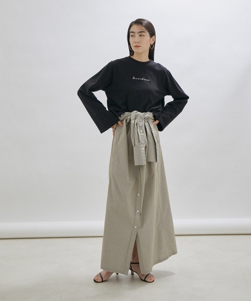 SALON adam et rope'(サロン アダム エ ロペ)の「ロゴ刺繍入りフレアスリーブクロップドスウェット(スウェット・レディース・ホワイト/ブラック・FREE)」の14枚目の写真