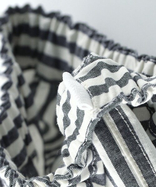 BRANSHES（ブランシェス）の「【爽やかシャンブレー】クロップドパンツ（デニムパンツ・キッズ・ライトベージュ/ベージュ/ネイビー/カーキオリーブ/ブルーグレー・110/140/100/90/120/130/150）」の13枚目の写真