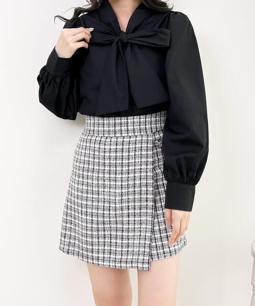 INGNI（イング）の「ボウタイ長袖／ブラウス（シャツ/ブラウス・レディース・ブラック/オフホワイト・M）」の4枚目の写真